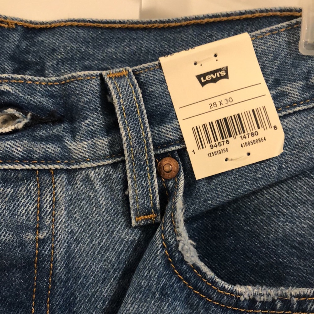 Levi’s 501 original jeans. Women’s. Size 28 (length is 30). Brand new with tags.